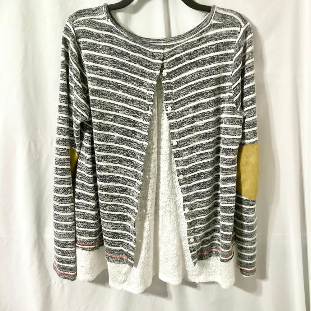 Hem & Thread Women's Large Knit Striped Top Button Back Lacy Detail - Picture 4 of 10